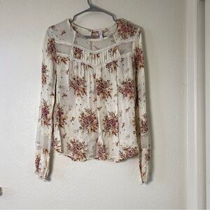 Xhilaration Cream Floral Blouse